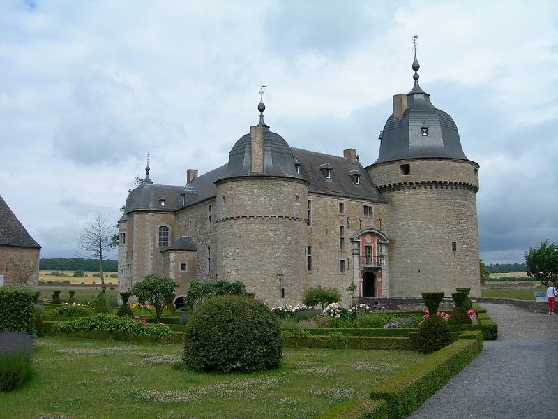 Château de Lavaux-Sainte-Anne