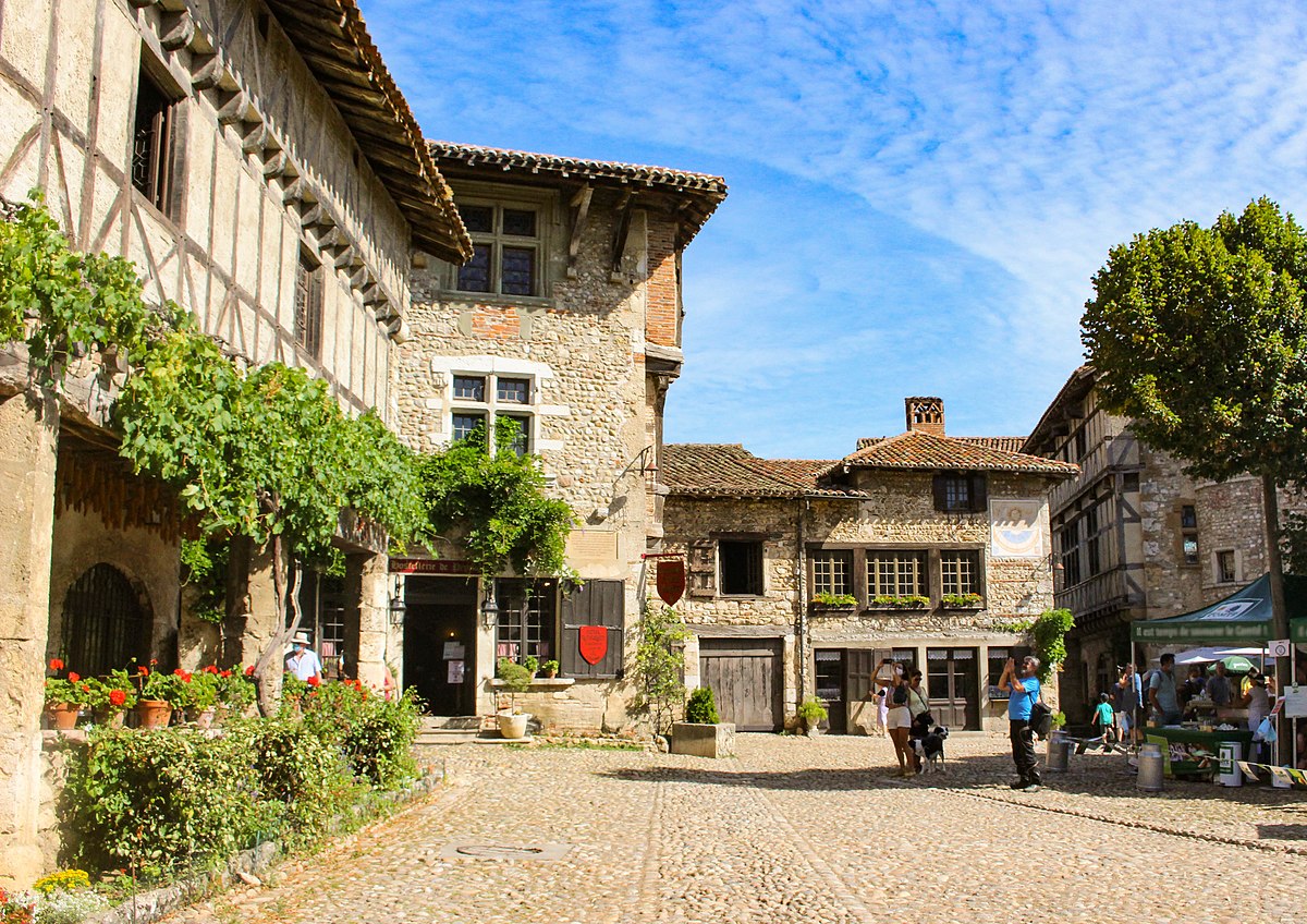 visite Pérouges avec chien